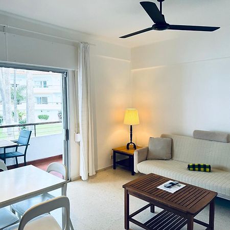 Apartamentos Playa Torrecilla Nerja Bagian luar foto