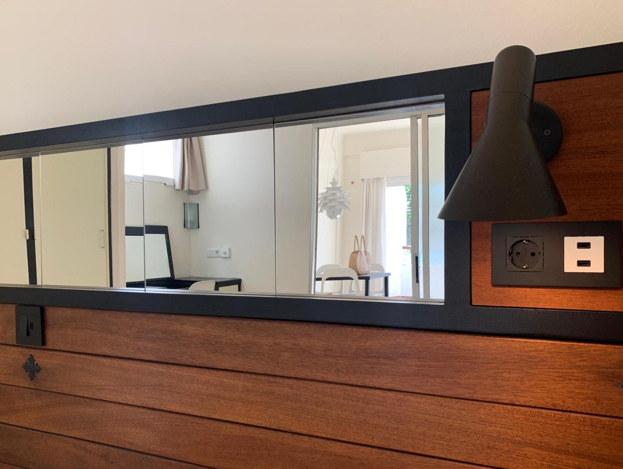 Apartamentos Playa Torrecilla Nerja Bagian luar foto