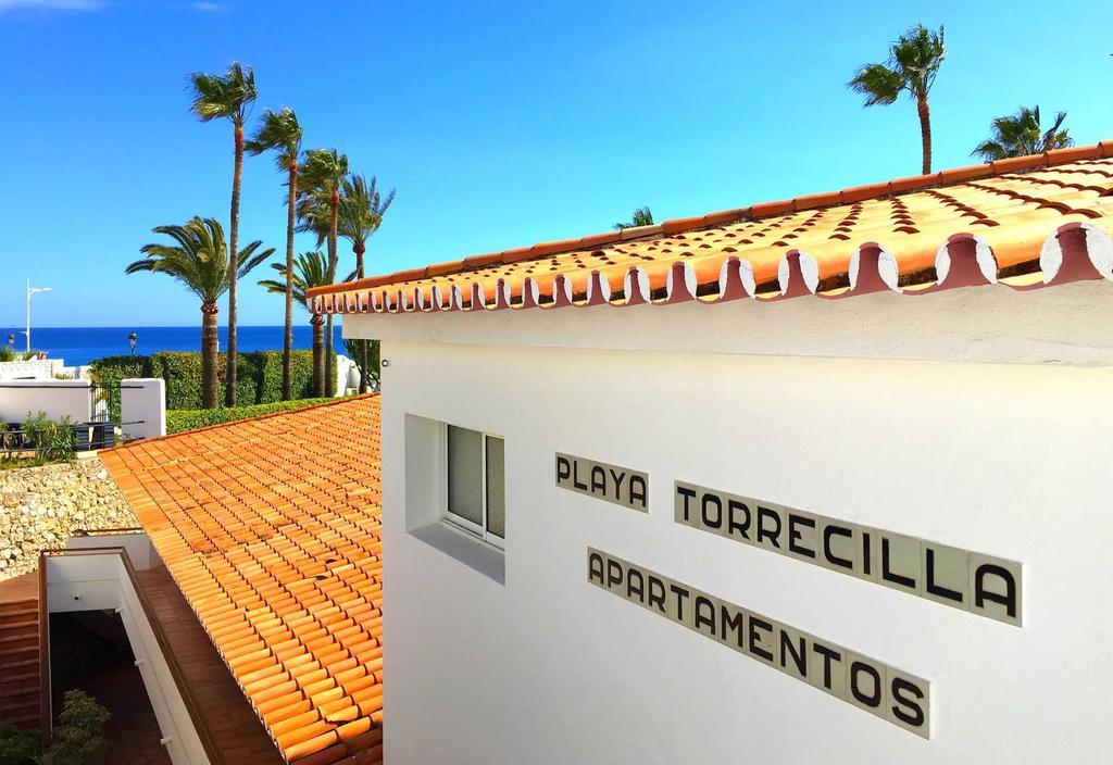 Apartamentos Playa Torrecilla Nerja Bagian luar foto