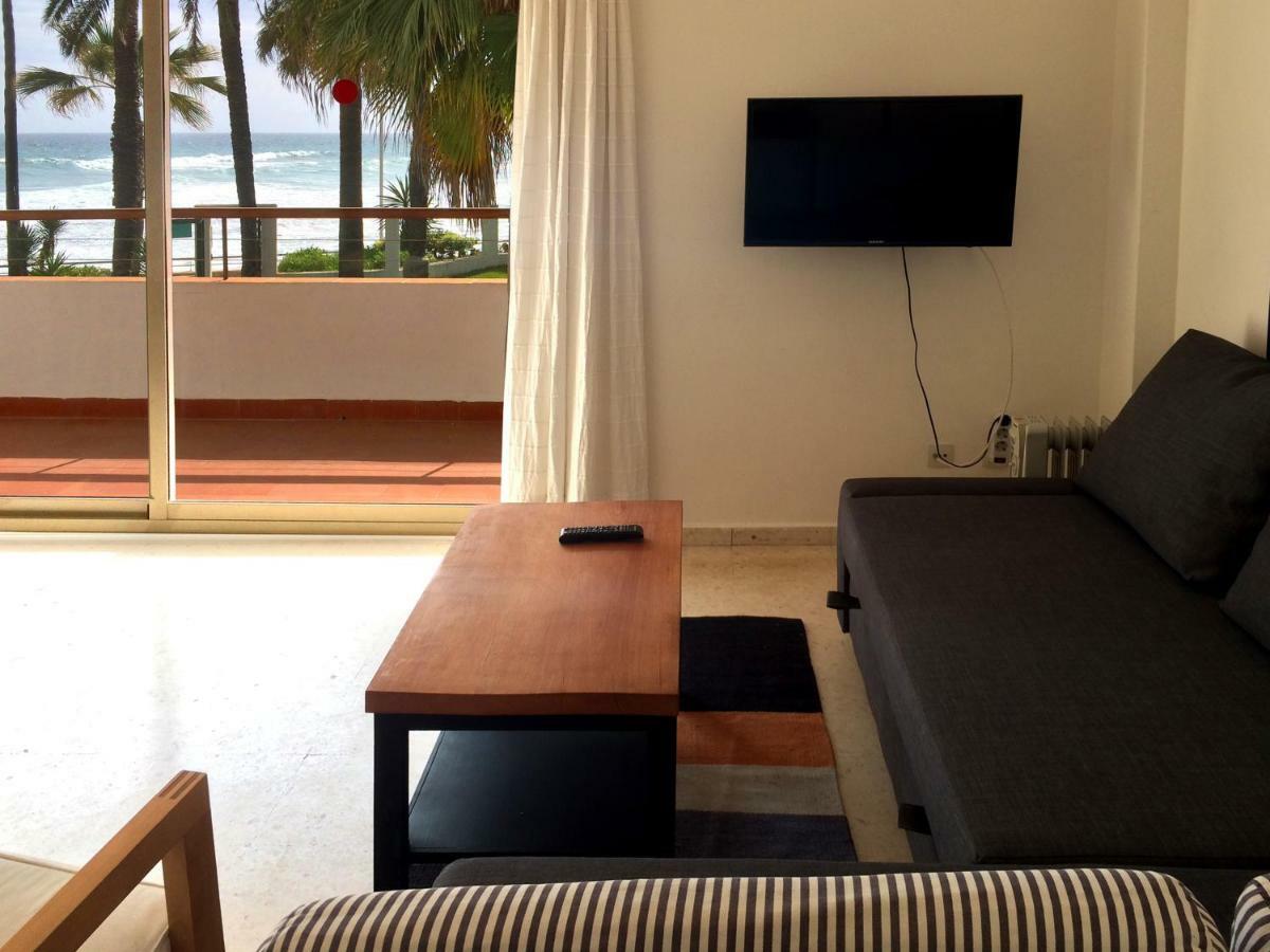 Apartamentos Playa Torrecilla Nerja Bagian luar foto